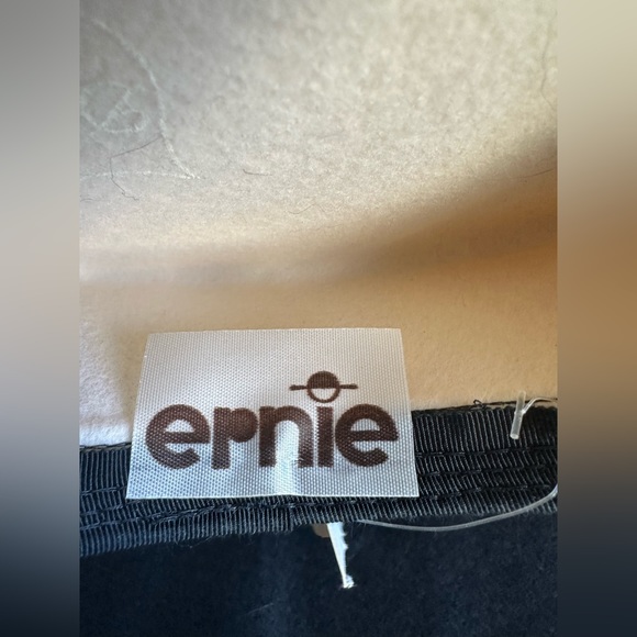 Ernie Vintage Ivory Wool Beret with Tags! - Picture 5 of 6